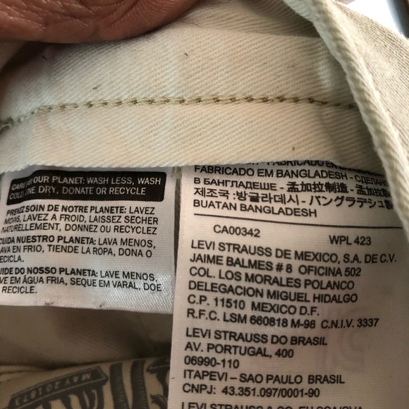 Levi’s Khaki Joggers - Picture 9 of 11